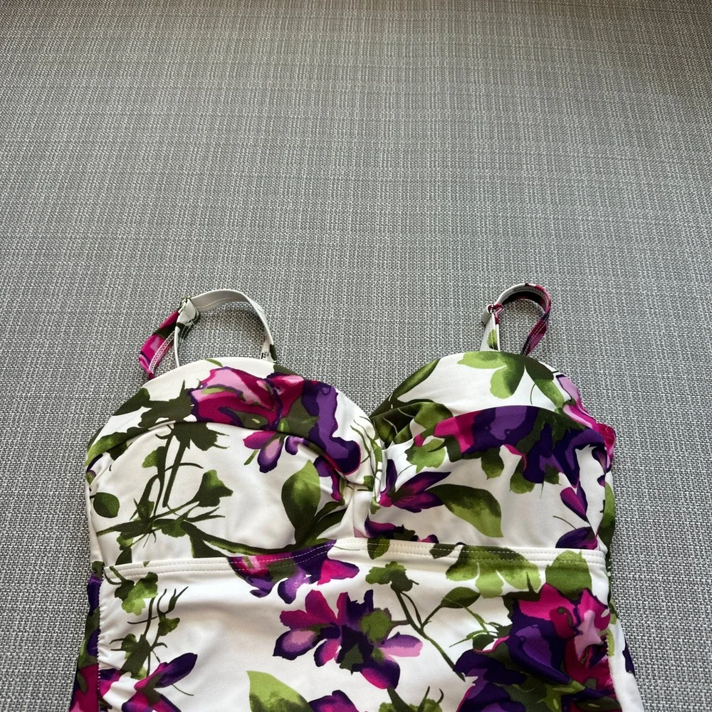 TOGS Australia Floral One Piece Swimsuit size‎ 6 Ruched Bust Tummy Control